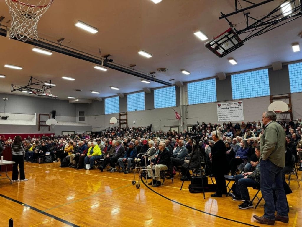 Town hall meeting in Salem